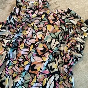 Small boutique floral silk top